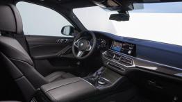 BMW X6 III (2019) - widok ogólny wn?trza z przodu