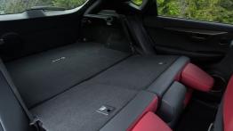Lexus NX 200t F-Sport (2015) - wersja amerykańska - tylna kanapa złożona, widok z boku