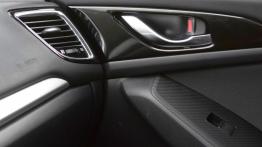 Mazda 3 III Sedan 2.0 120KM - galeria redakcyjna - drzwi pasażera od wewnątrz