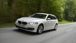 BMW serii 5 F11 520d Touring (2015) - widok z przodu