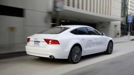 Audi A7 Sportback h-tron quattro Concept (2014) - widok z tyłu