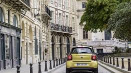 Smart forfour II (2015) w Paryżu - widok z tyłu