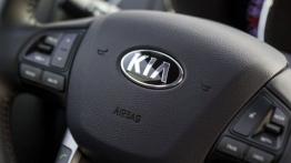 Kia Rio III 5d Facelifting (2016) - wersja amerykańska - kierownica