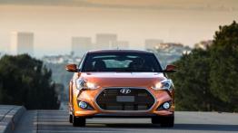 Hyundai Veloster Turbo 2016 - widok z przodu