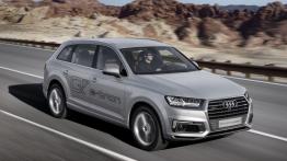 Audi Q7 II e-tron 2.0 TFSI quattro (2016) - prawy bok