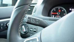 Volkswagen Cross Touran 2.0 TDI 177 KM - galeria redakcyjna - manetka do sterowania światłami
