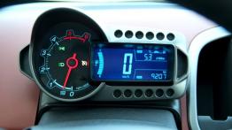 Chevrolet Aveo T300 Sedan 1.3D 95KM - galeria redakcyjna - prędkościomierz
