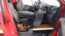 Opel Vivaro II 1.6 CDTI - galeria redakcyjna - widok ogólny wnętrza z przodu