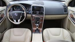 Volvo XC60 Facelifting 2.4 D5 215KM - galeria redakcyjna - pełny panel przedni
