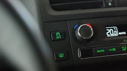Skoda Fabia II Hatchback Facelifting 1.2 TSI 105KM - galeria redakcyjna - przyciski na konsoli środk