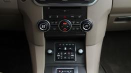 Land Rover Discovery IV - galeria redakcyjna - konsola środkowa