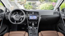 Volkswagen Golf VII Hatchback 5d TSI - pełny panel przedni
