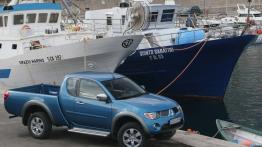 Mitsubishi L200 IV - prawy bok