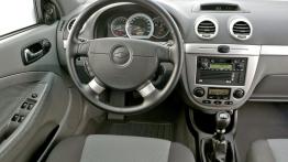 Chevrolet Lacetti Hatchback - kokpit
