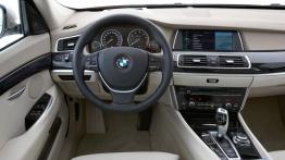 BMW Gran Turismo - kokpit