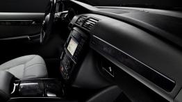 Mercedes Klasa R 2010 - pełny panel przedni