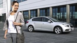 Chevrolet Cruze hatchback ECO-TEC - prawy bok