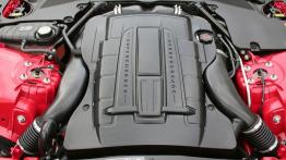 Jaguar XKR Coupe 2006 - silnik