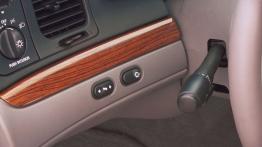 Ford Crown Victoria 2001 - inny element panelu przedniego