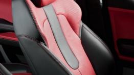 Land Rover Evoque - wersja 5-drzwiowa - fotel kierowcy, widok z przodu