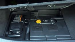 Cadillac ELR - bagażnik - inne ujęcie