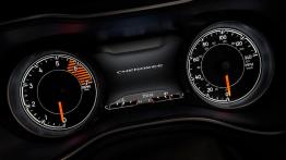 Odświeżony Jeep Cherokee z nowym silnikiem