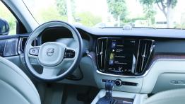 Volvo V60 – prawdziwe kombi powraca!