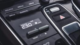 Porsche Panamera GTS - 911 dla rodziny