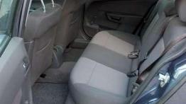 Opel Astra III sedan 1.3 CDTI - spory sedan dla oszczędnych