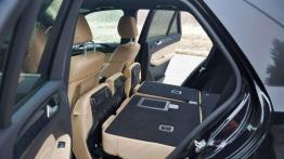 Nowy Mercedes ML350 - pierwsza jazda z dreszczykiem (film)