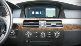 BMW Serii 5 E60 - czasowstrzymywacz