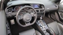 Audi RS5 Cabriolet - doznania ekstremalne