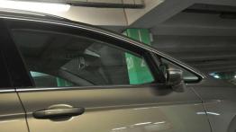 VW Golf Sportsvan ? galeria redakcyjna - drzwi pasa?era zamkni?te