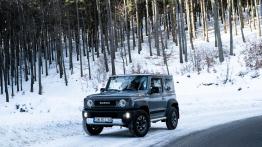 Suzuki Jimny 1.5 102 KM - galeria redakcyjna - widok z przodu