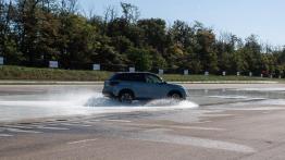 Suzuki Vitara 1.4 BoosterJet 140 KM - galeria redakcyjna  - prawy bok