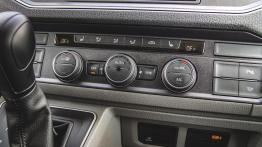 Volkswagen e-Crafter - galeria redakcyjna - inny element panelu przedniego
