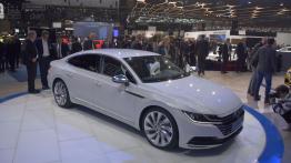 Geneva International Motor Show 2017 - auta seryjne cz.1