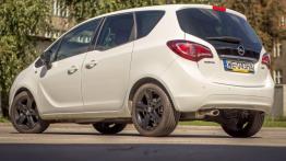 Opel Meriva II Facelifting - galeria redakcyjna (2) - widok z tyłu