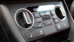 Audi Q3 Facelifting 2.0 TDI quattro - galeria redakcyjna - panel sterowania wentylacją i nawiewem