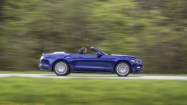 Ford Mustang VI Cabrio EcoBoost (2015) - wersja europejska - prawy bok