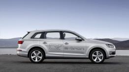 Audi Q7 II e-tron 2.0 TFSI quattro (2016) - prawy bok
