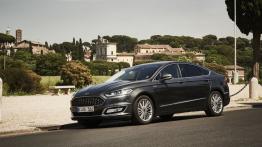Ford Vignale Mondeo Sedan (2015) - lewy bok