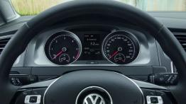 Volkswagen Golf VII TDI BlueMotion (2013) - komputer pokładowy
