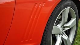 Chevrolet Camaro V Coupe 6.2L V8 405KM - galeria redakcyjna - lewe tylne nadkole