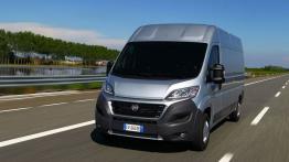 Fiat Ducato III Facelifting Furgon (2014) - widok z przodu