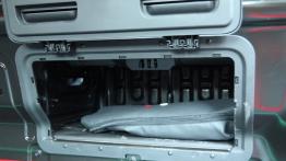 Opel Vivaro II 1.6 CDTI - galeria redakcyjna - przestrzeń ładunkowa, akcesoria