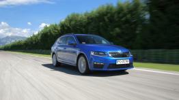 Skoda Octavia III RS Kombi 2.0 TSI (2013) - widok z przodu