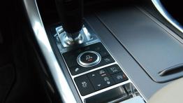Range Rover Sport II 3.0 SDV6 292KM - galeria redakcyjna - tunel środkowy między fotelami