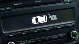 Skoda Fabia II Hatchback Facelifting 1.2 TSI 105KM - galeria redakcyjna - radio/cd/panel lcd