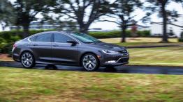 Chrysler 200C (2015) - prawy bok